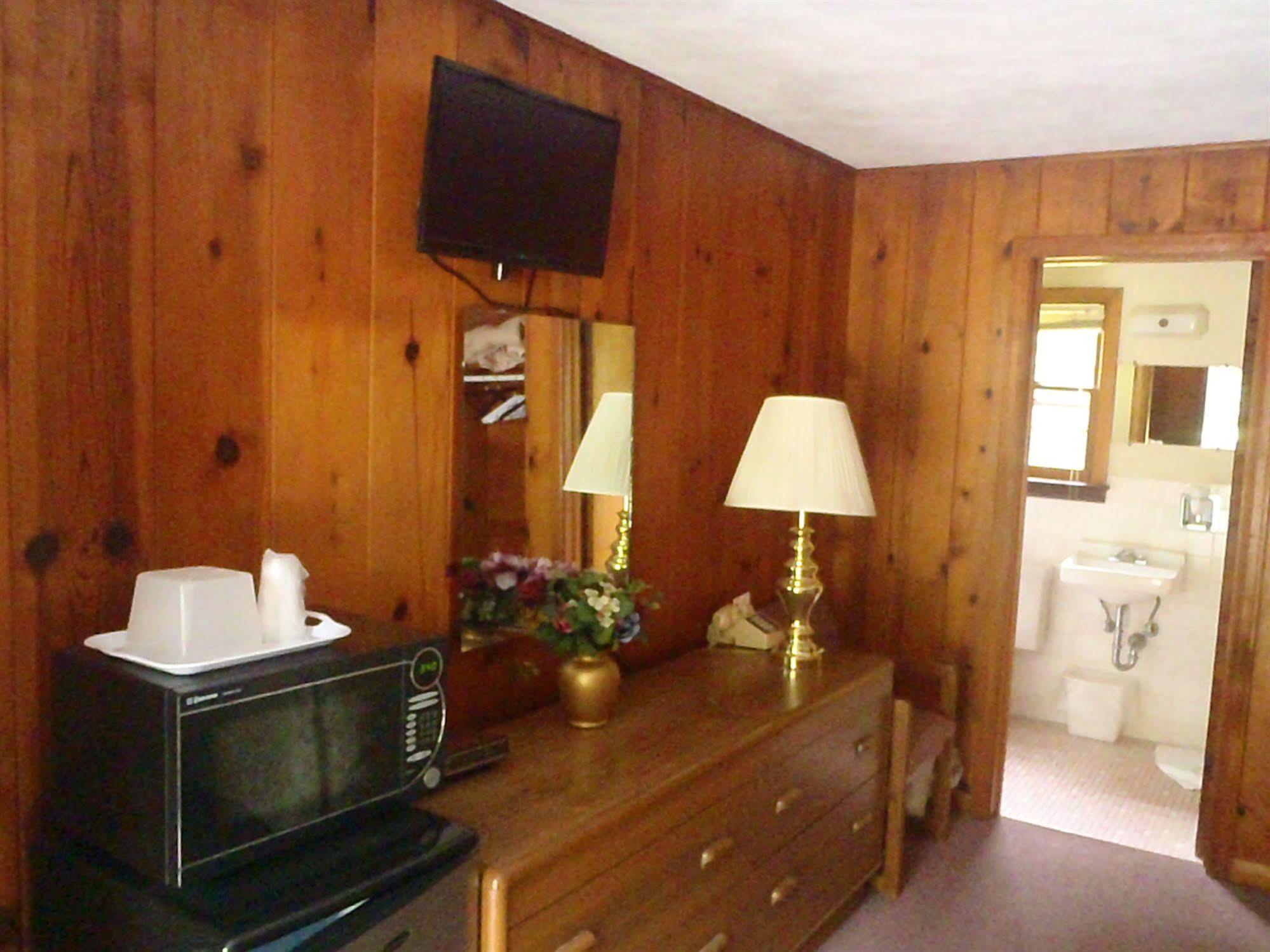 Heart Of The Berkshires Motel Pittsfield Eksteriør bilde
