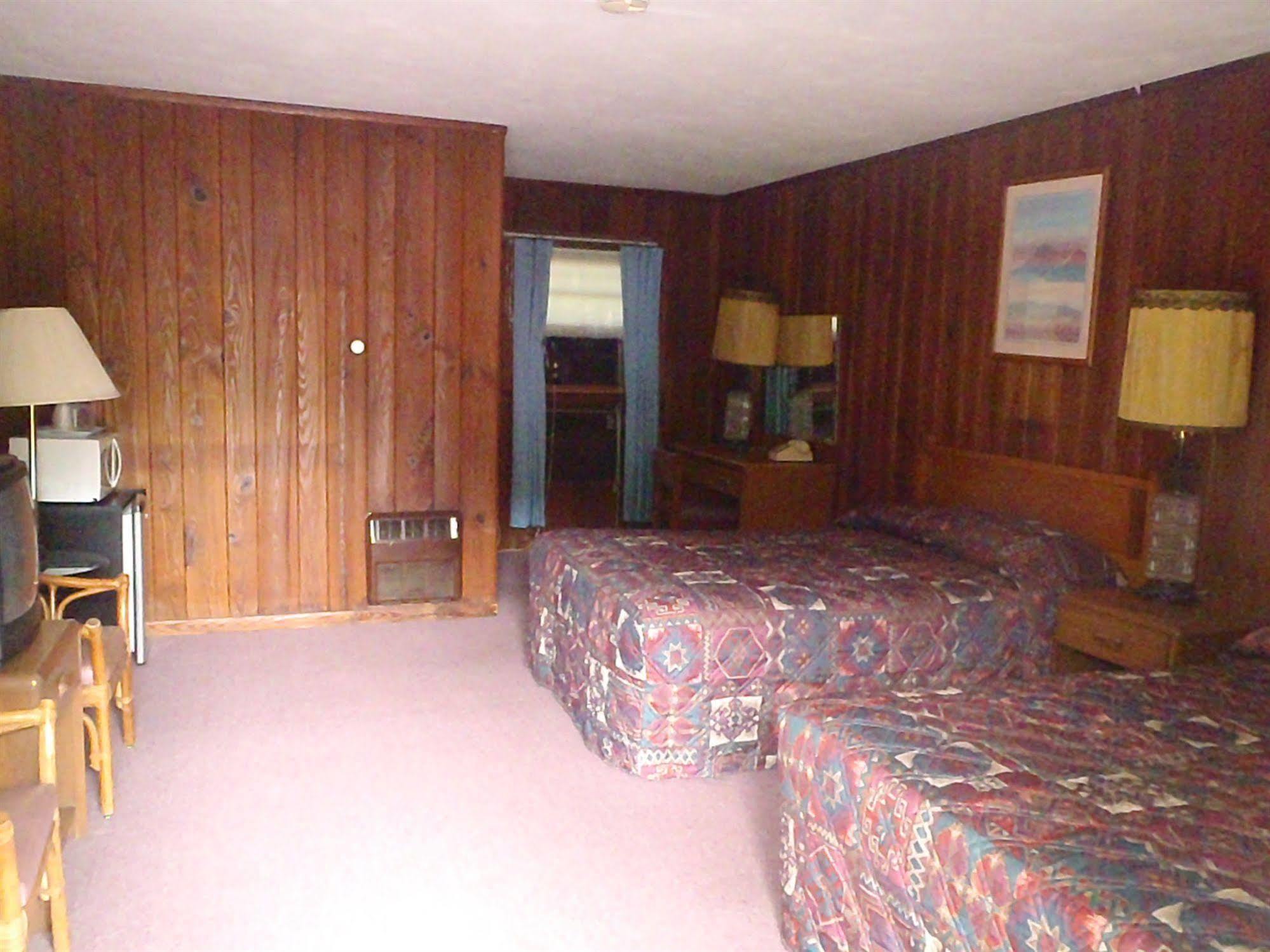 Heart Of The Berkshires Motel Pittsfield Eksteriør bilde