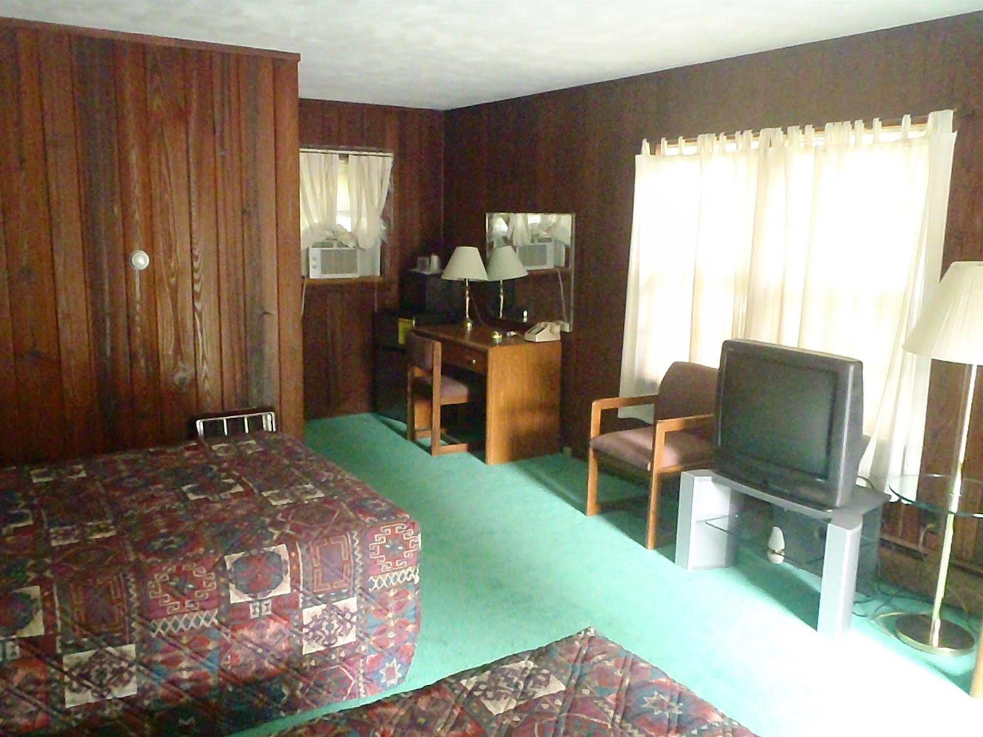 Heart Of The Berkshires Motel Pittsfield Eksteriør bilde